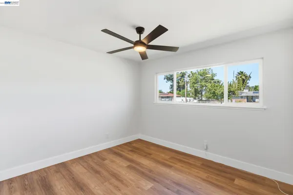 $374,999 | 4874 East Clinton Avenue, Fresno, CA 93703