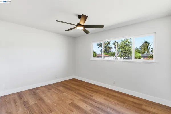 $374,999 | 4874 East Clinton Avenue, Fresno, CA 93703