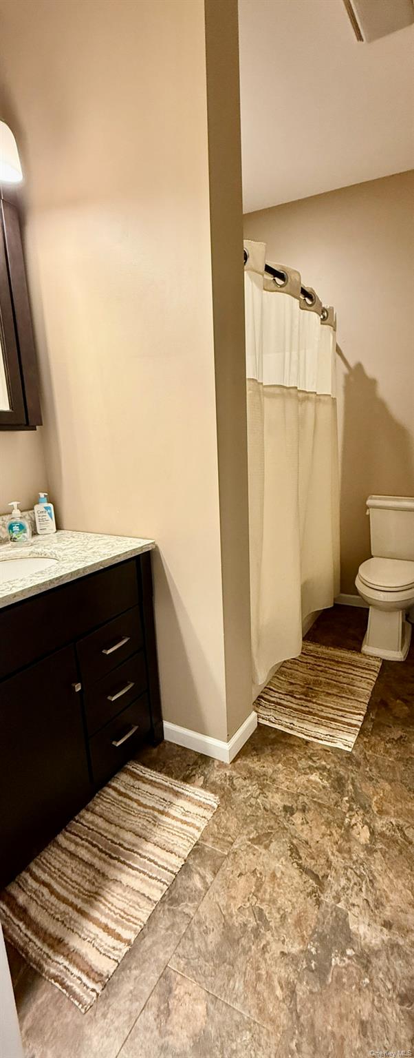 3358 New Prospect Road Pine Bush, NY 12566 - Photo 28 of 49 Full bath with Tub/Shower 1st level