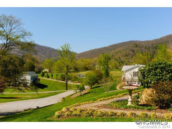 59 Tipton Farm Road Candler, NC 28715 - Photo 5 of 24 Gallery Image 5