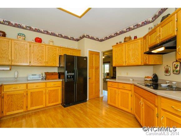 59 Tipton Farm Road Candler, NC 28715 - Photo 9 of 24 Gallery Image 9