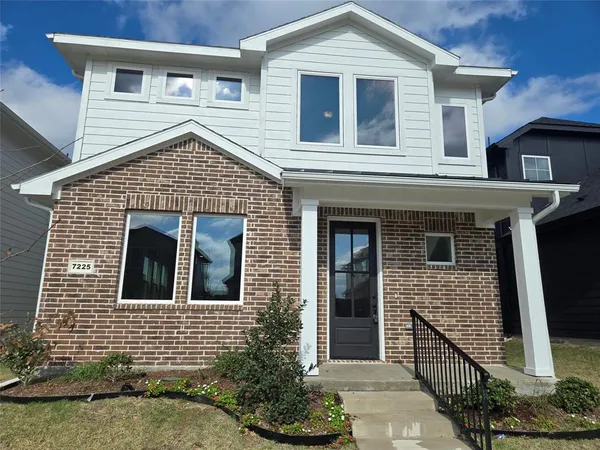 $420,590 | 7225 Bayhill Drive, Rowlett, TX 75088