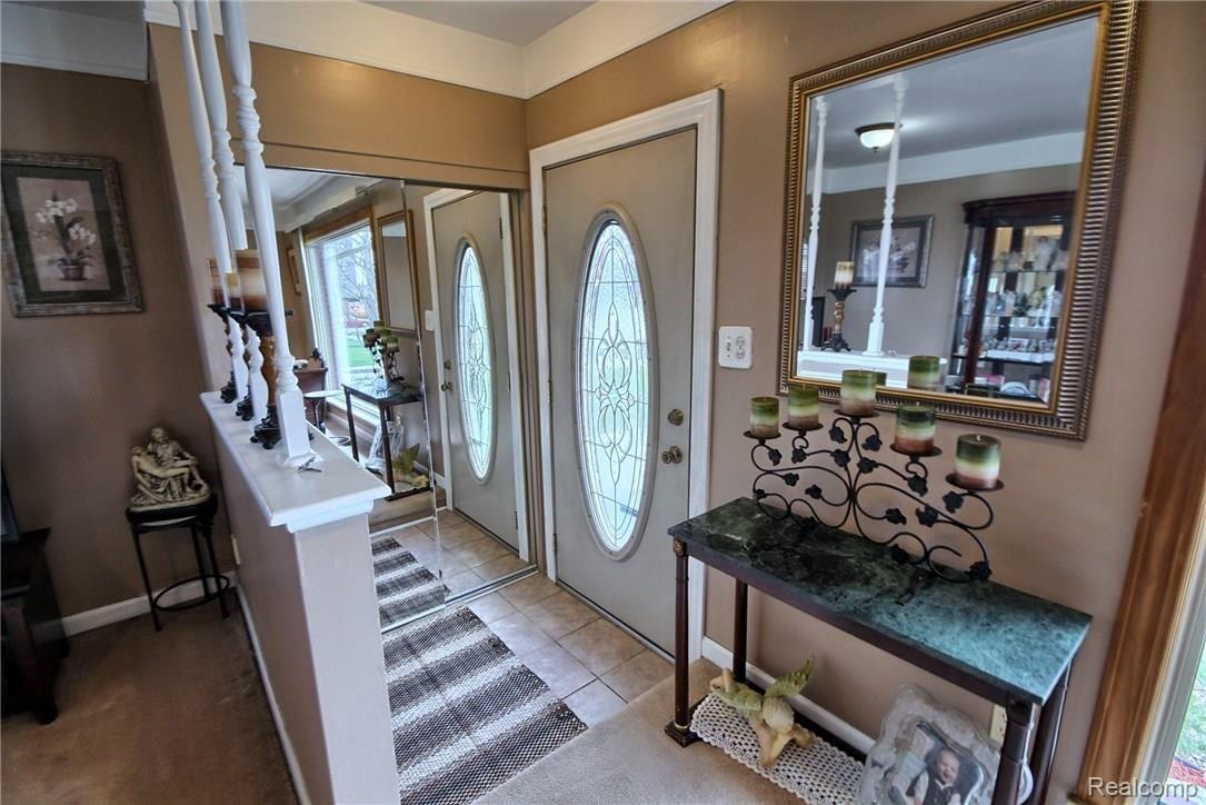 Foyer.jpg