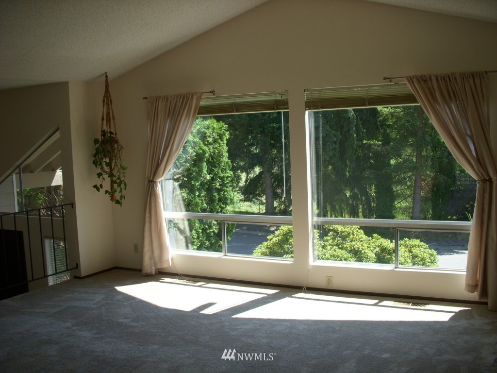 2413 197th Street Southeast Bothell, WA 98012 - Photo 2 of 15 Gallery Image 2