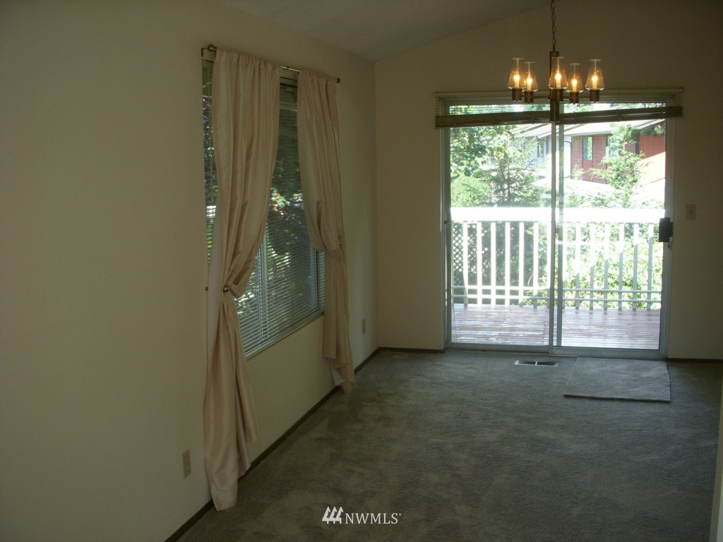 2413 197th Street Southeast Bothell, WA 98012 - Photo 6 of 15 Gallery Image 6