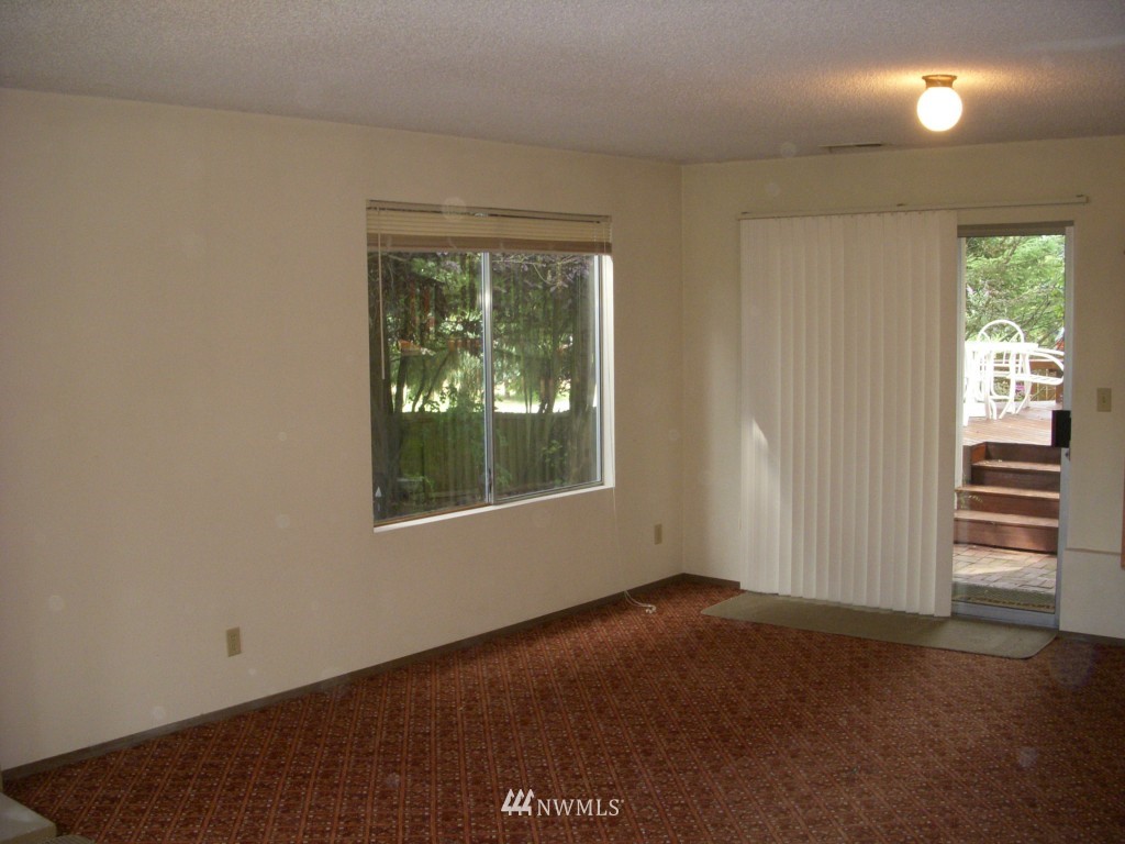 2413 197th Street Southeast Bothell, WA 98012 - Photo 9 of 15 Gallery Image 9