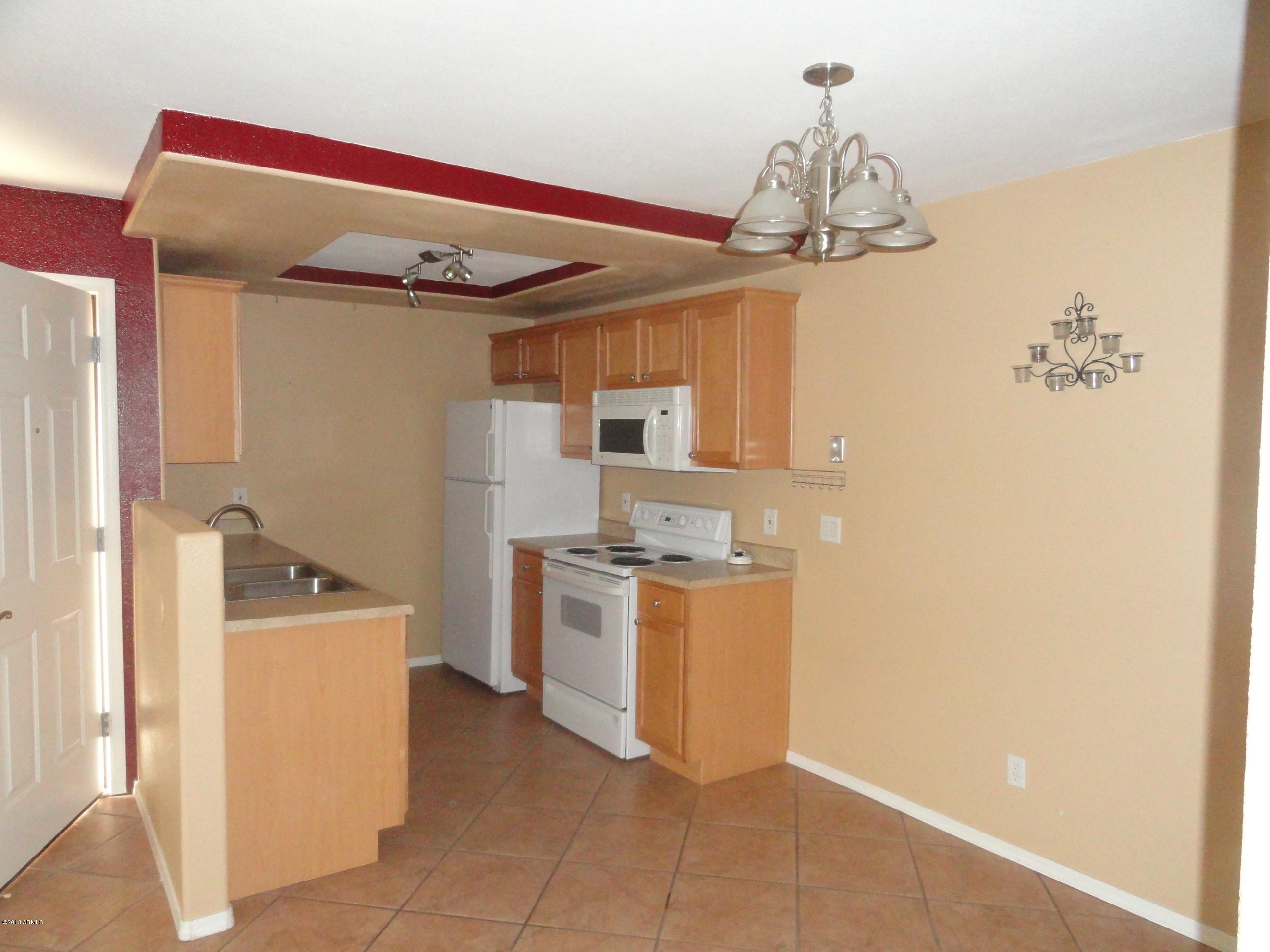 2121 West Royal Palm Road, Unit 1052 Phoenix, AZ 85021 - Photo 8 of 9 DSC03220