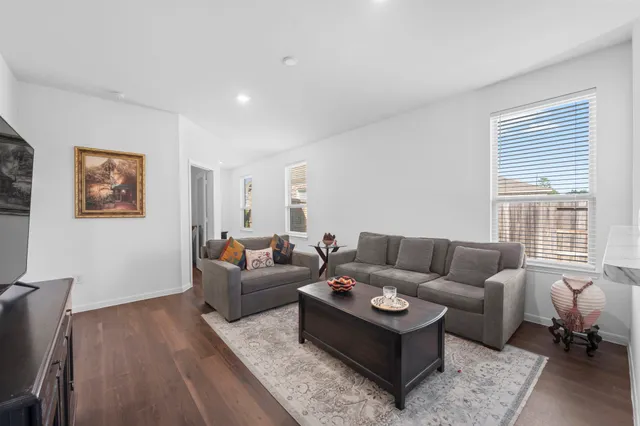 $2,000 | 14502 Rustic Birch Drive, Conroe, TX 77302