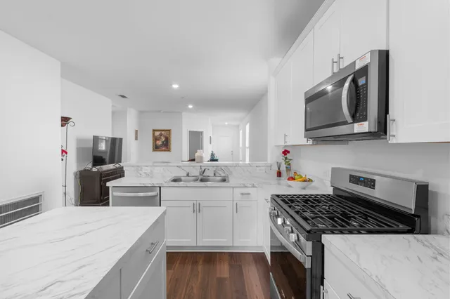 $2,000 | 14502 Rustic Birch Drive, Conroe, TX 77302