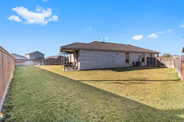 $2,000 | 14502 Rustic Birch Drive, Conroe, TX 77302