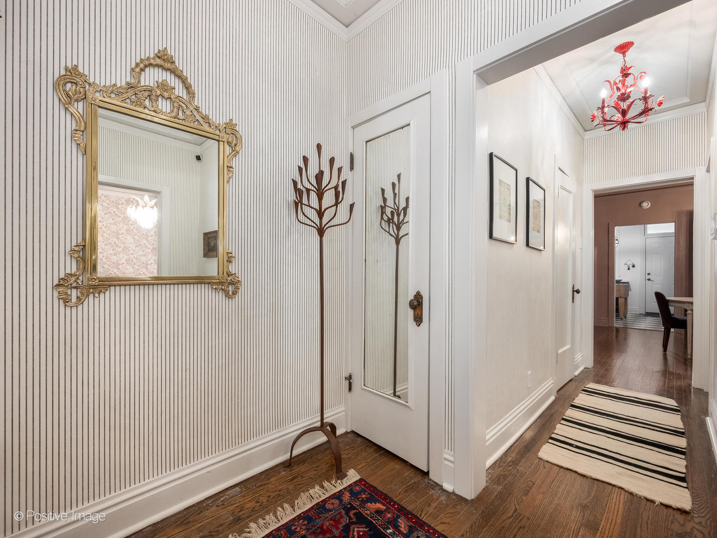 4451 North Beacon Street, Unit 1 Chicago, IL 60640 - Photo 2 of 29