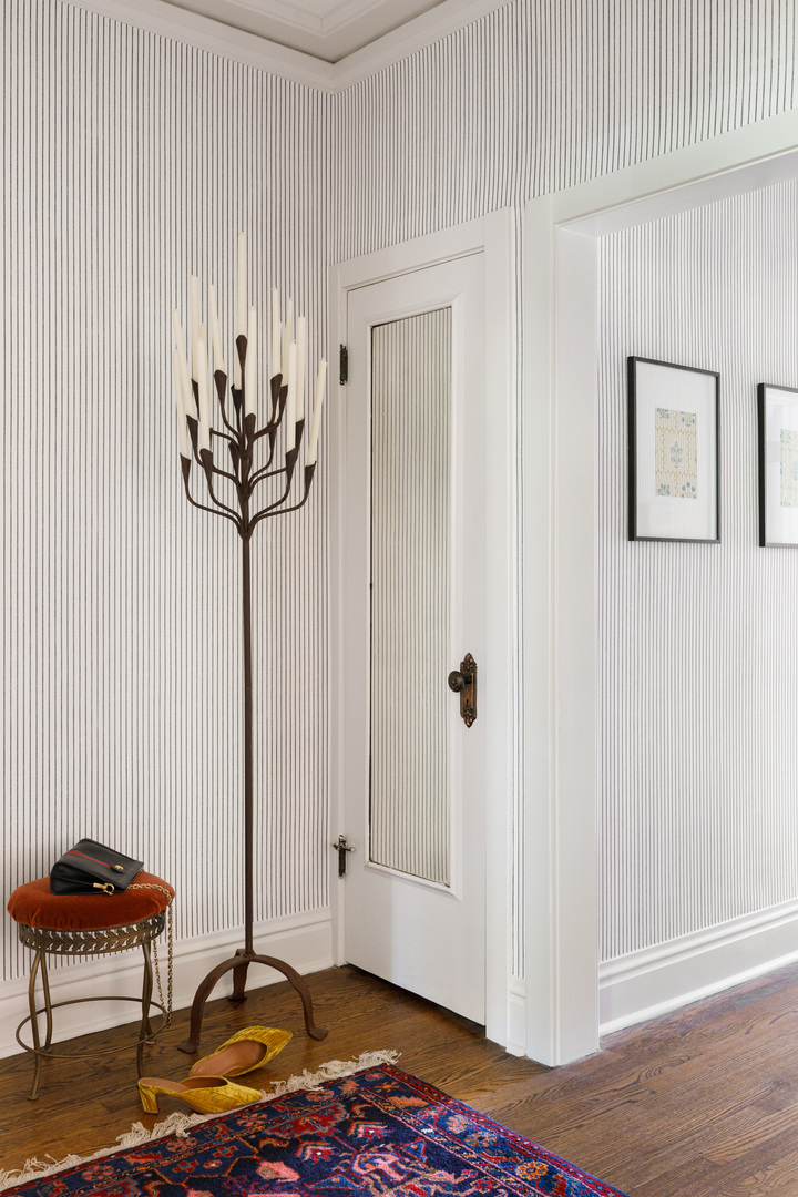 4451 North Beacon Street, Unit 1 Chicago, IL 60640 - Photo 3 of 29