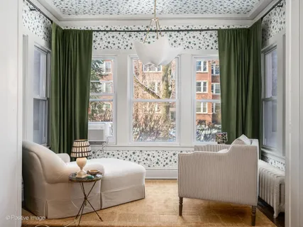 $435,000 | 4451 North Beacon Street, Unit 1, Chicago, IL 60640