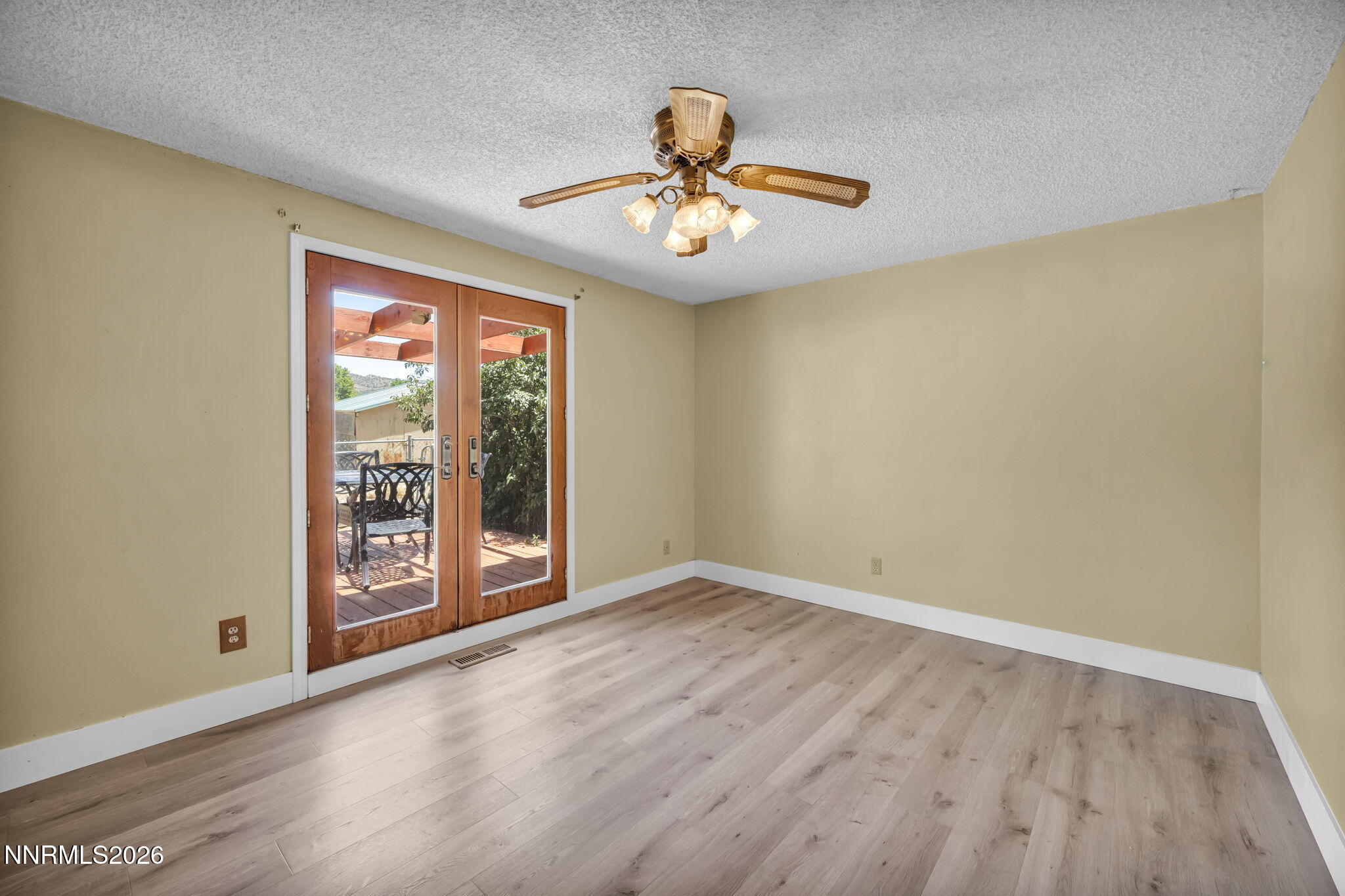 11655 Overland Road Reno, NV 89506 - Photo 27 of 45 79-web-or-mls-11655-overland-rd