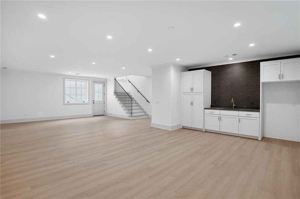 44 Hardeman Road Atlanta, GA 30342 - Photo 34 of 38