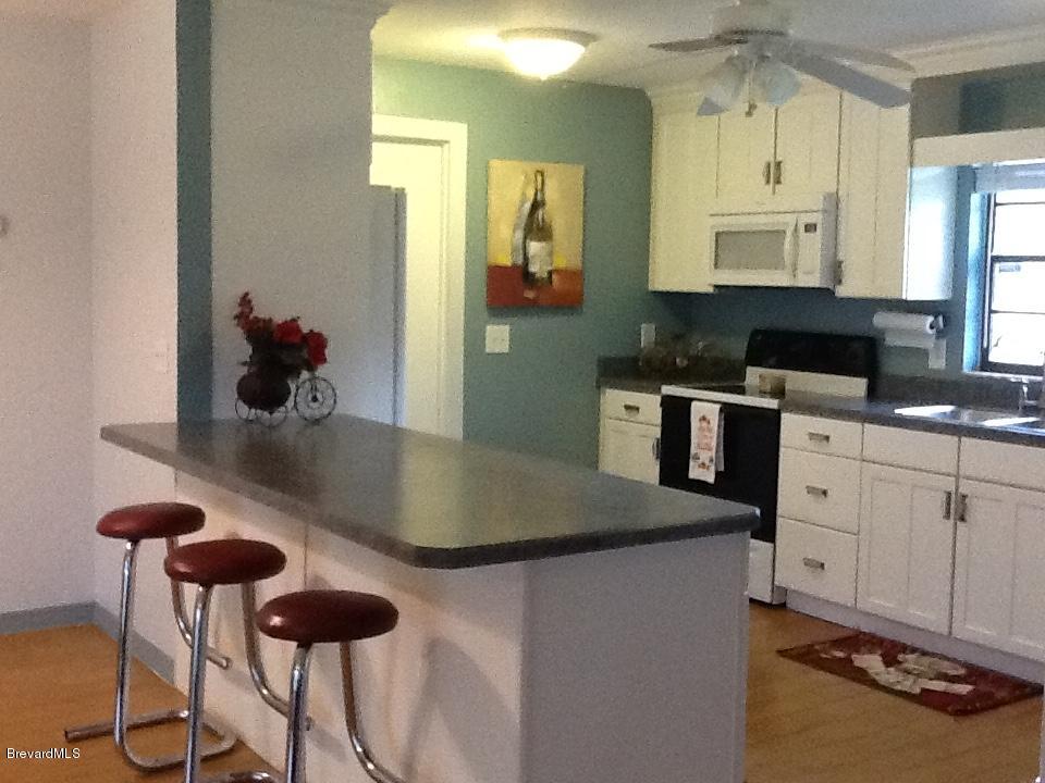 1610 Paragon Road Southeast Palm Bay, FL 32909 - Photo 16 of 85 Breakfast Bar