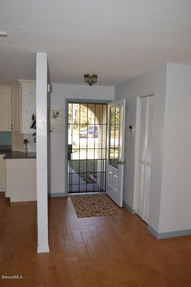1610 Paragon Road Southeast Palm Bay, FL 32909 - Photo 7 of 85 Interior Entryway