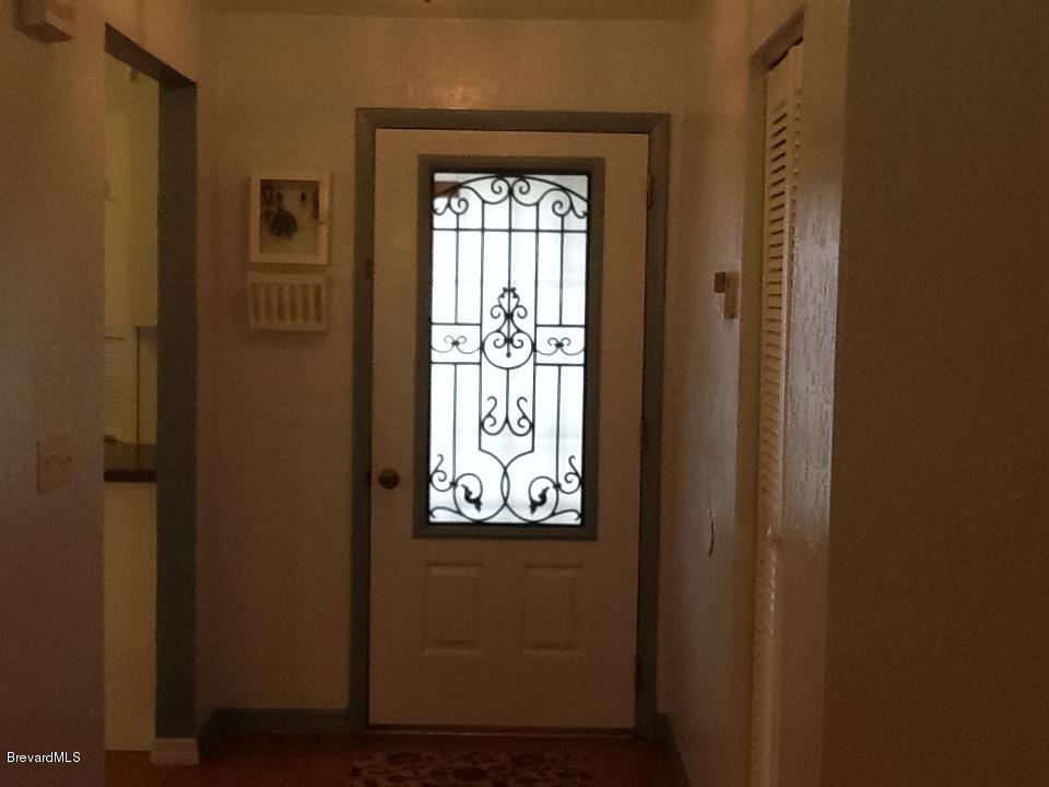 1610 Paragon Road Southeast Palm Bay, FL 32909 - Photo 8 of 85 Interior Front Entrance