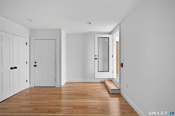 $2,600 | 136 Bank Street, Unit 3B, New London, CT 06320
