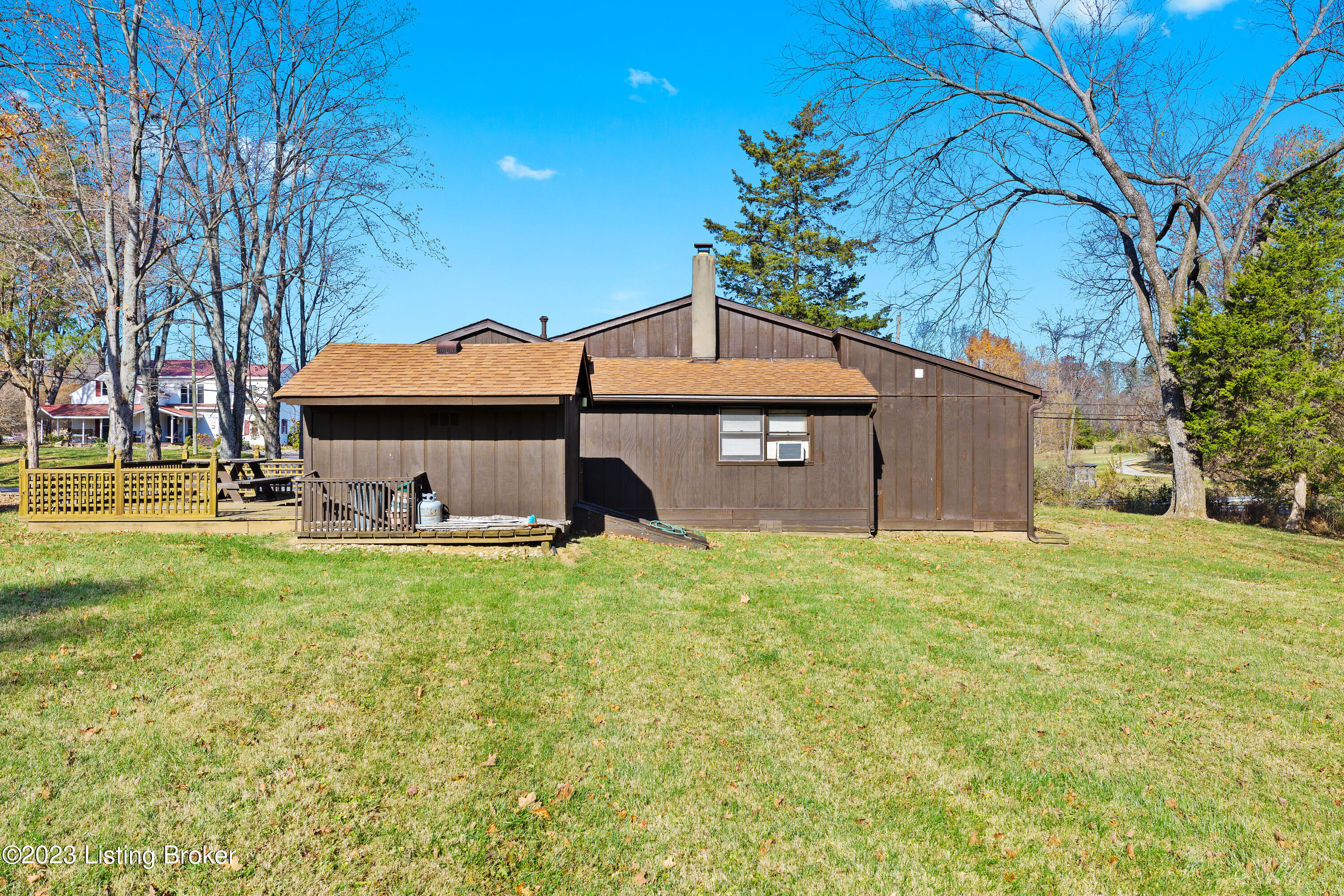 117 Rollington Road Pewee Valley, KY 40056 - Photo 22 of 32 117 Rollington Rd-23