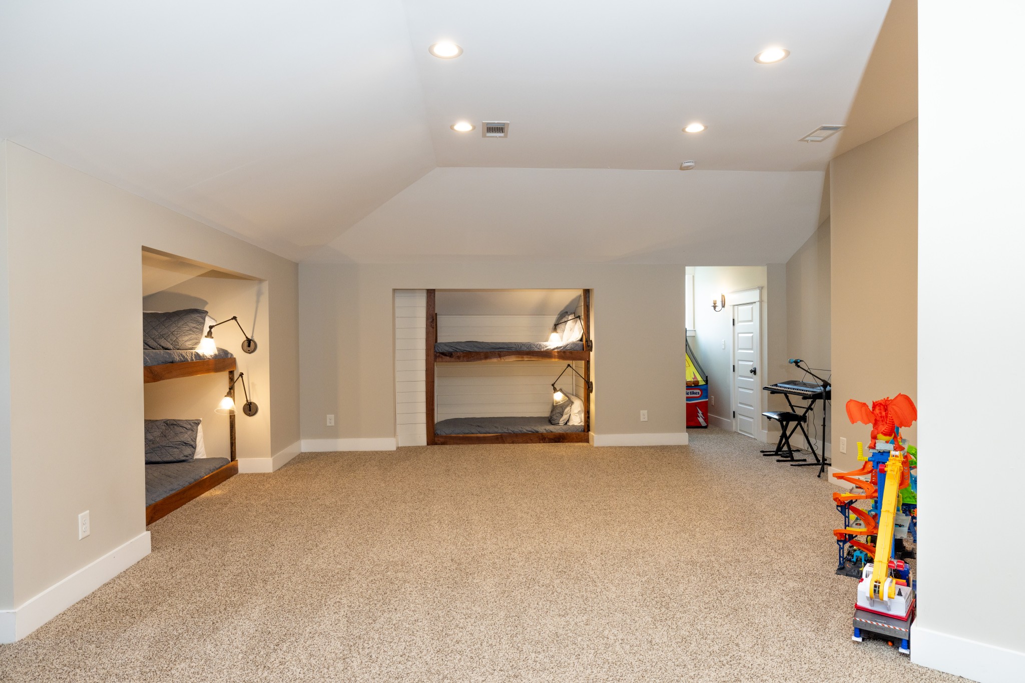 1181 Chicken Road Lebanon, TN 37090 - Photo 37 of 63 a view of an empty room
