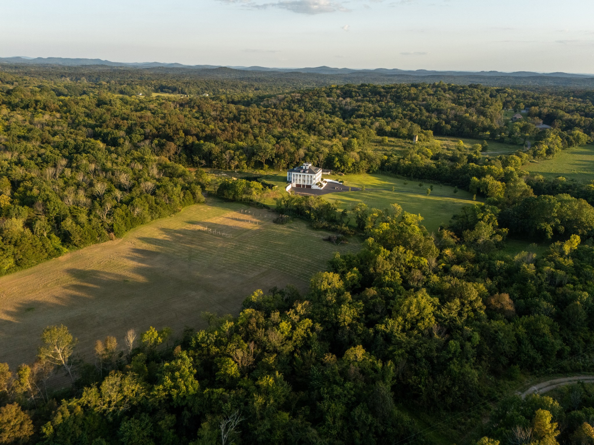 1181 Chicken Road Lebanon, TN 37090 - Photo 5 of 63