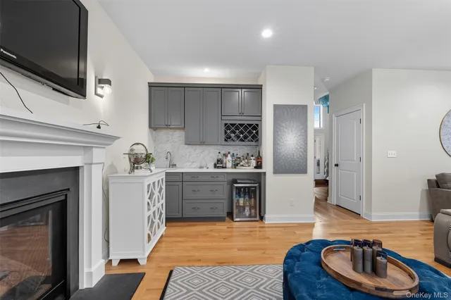 $989,000 | 20 Winding Lane, Central Valley, NY 10917