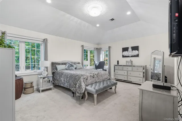 $989,000 | 20 Winding Lane, Central Valley, NY 10917