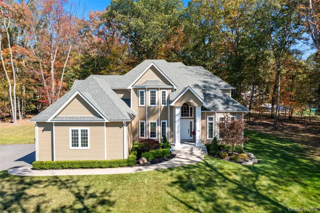 $989,000 | 20 Winding Lane, Central Valley, NY 10917