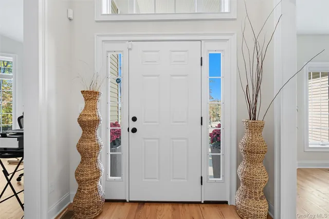 $989,000 | 20 Winding Lane, Central Valley, NY 10917