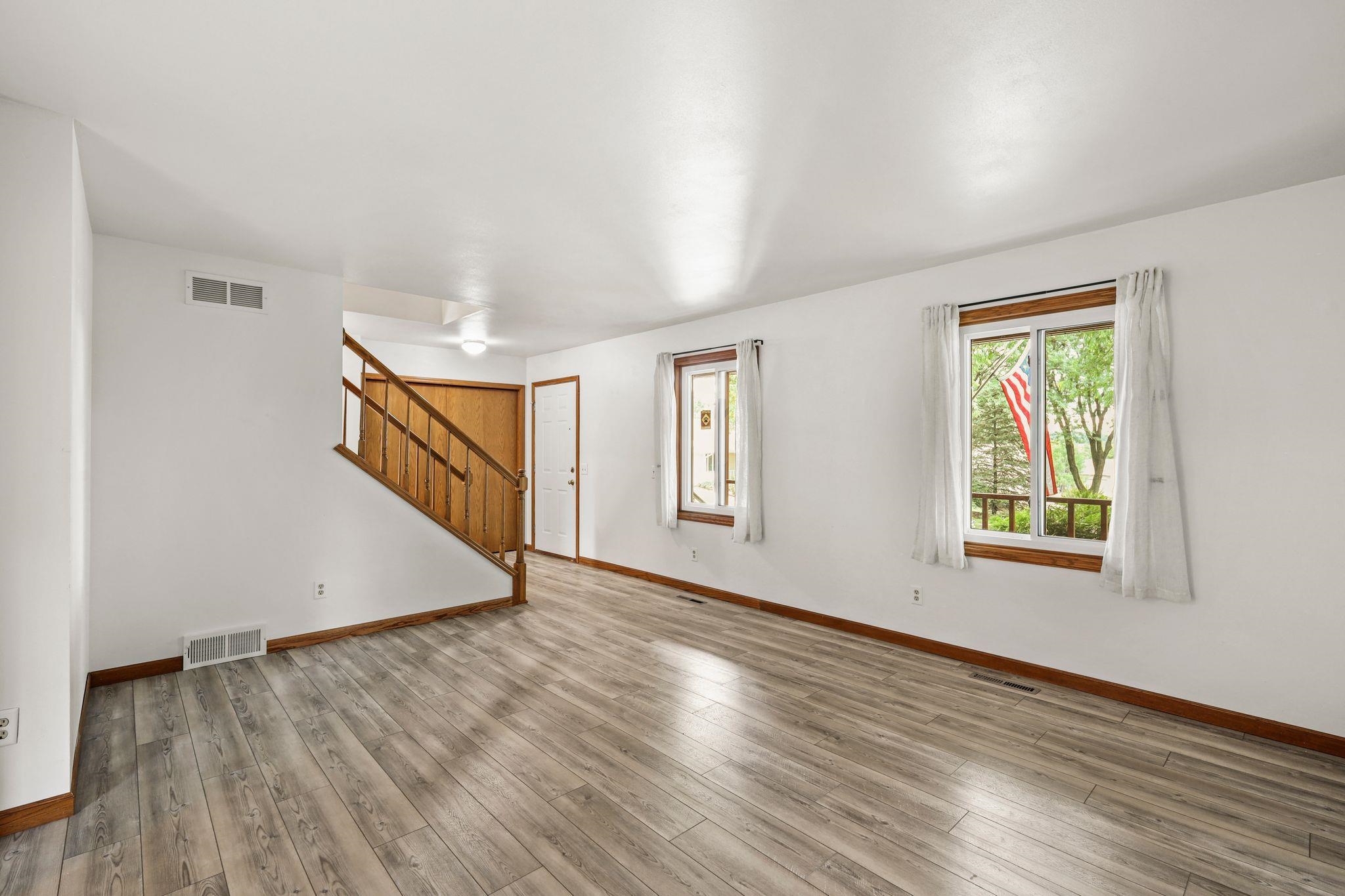 3702 Spring Hill Court Middleton, WI 53562 - Photo 6 of 51