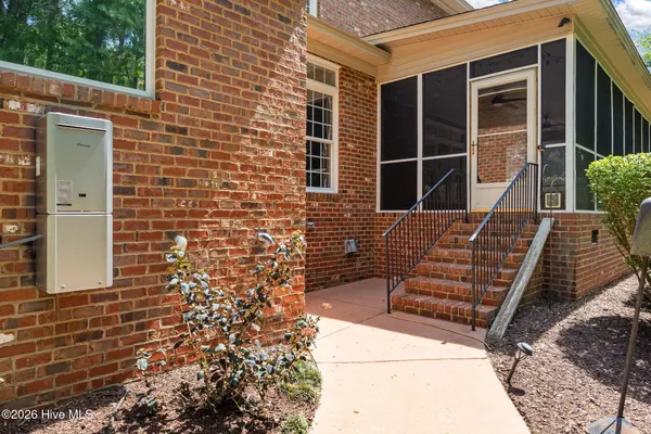 $725,000 | 2800 Marylebone Circle, Greenville, NC 27858