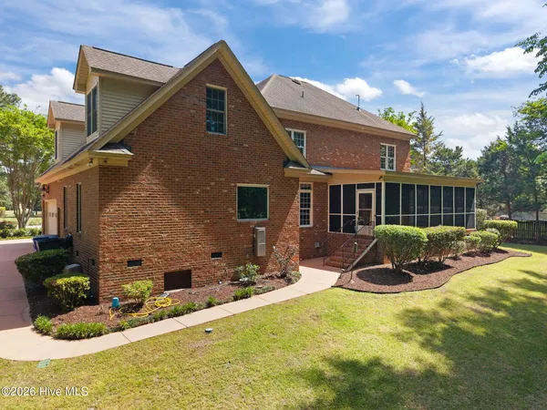$725,000 | 2800 Marylebone Circle, Greenville, NC 27858