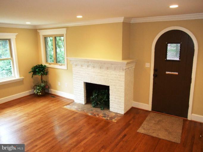 2013 Lansdowne Way Silver Spring, MD 20910 - Photo 16 of 24 Interior (General)