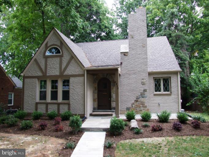 2013 Lansdowne Way Silver Spring, MD 20910 - Photo 24 of 24 Exterior (Front)