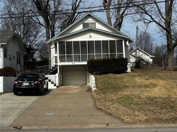 $185,000 | 522 East Walnut Street, Independence, MO 64050