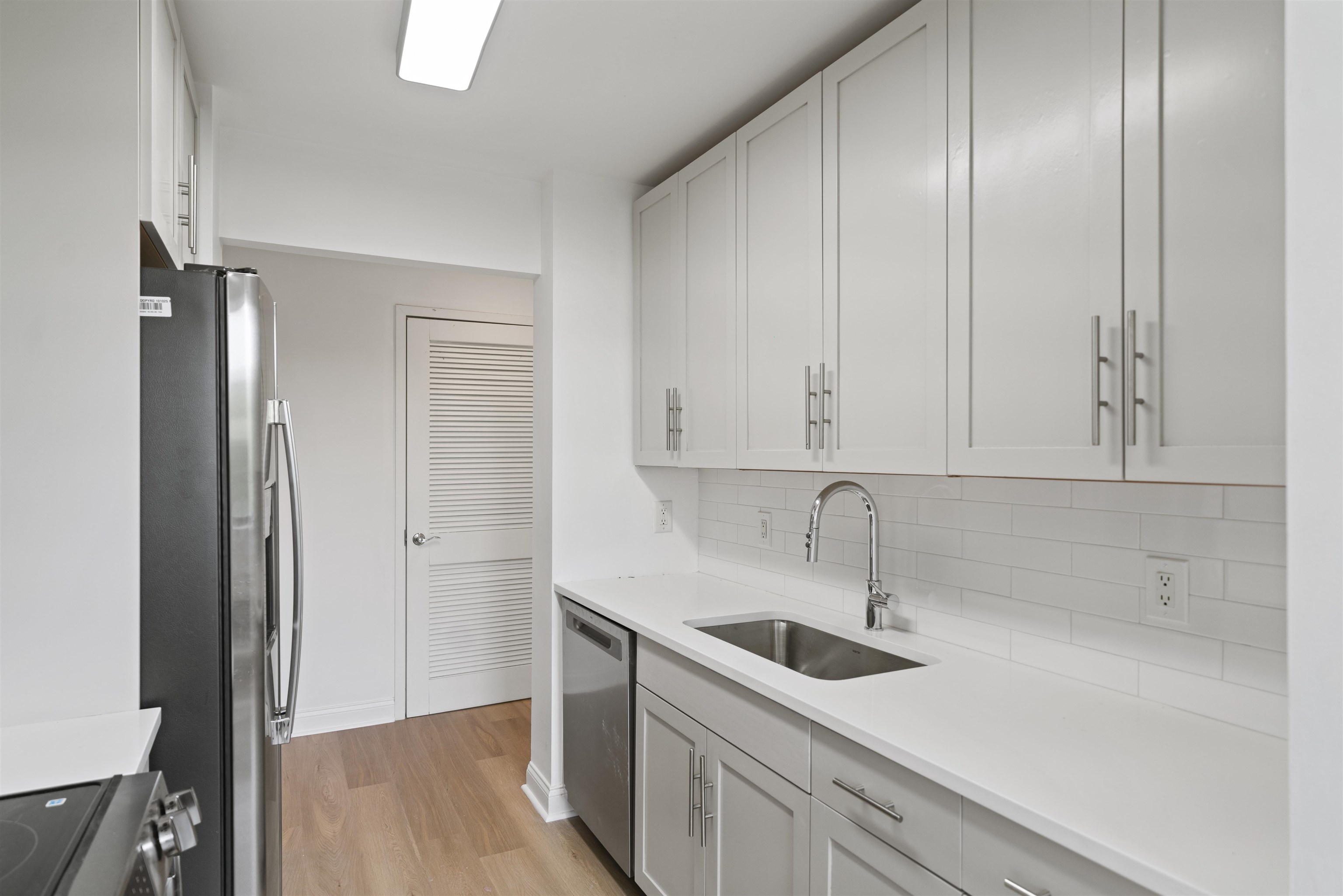 99 Gorge Road, Unit 711 Edgewater, NJ 07020 - Photo 10 of 16