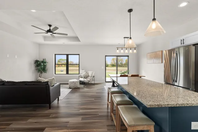 $319,900 | 527 South 7th, Evansville, WI 53536