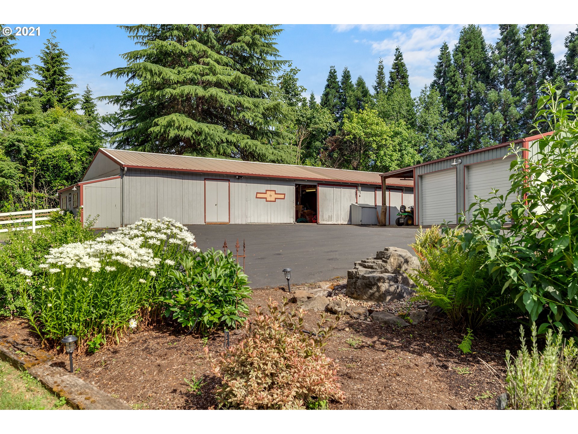 13870 Murray Road Northeast Aurora, OR 97002 - Photo 2 of 32 Gallery Image 2