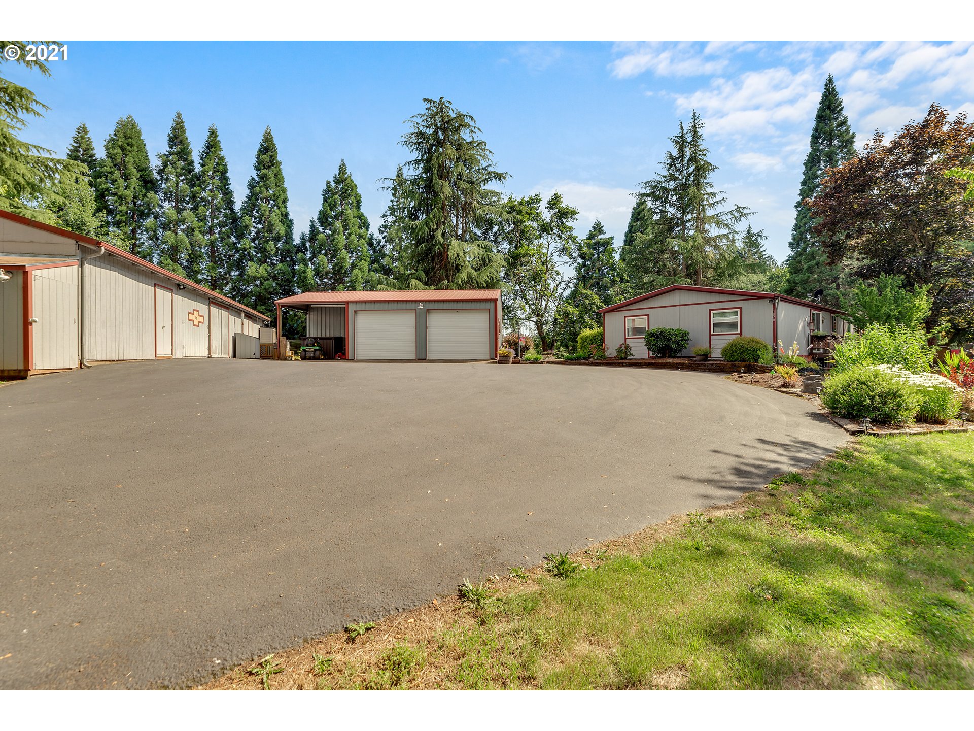 13870 Murray Road Northeast Aurora, OR 97002 - Photo 3 of 32 Gallery Image 3