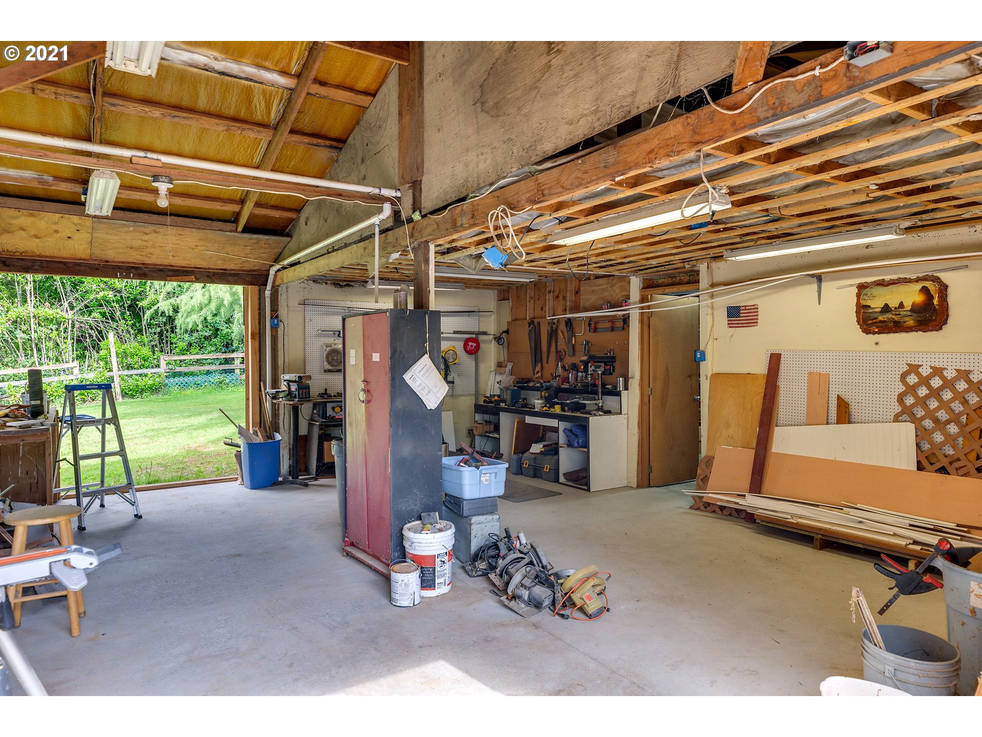 13870 Murray Road Northeast Aurora, OR 97002 - Photo 9 of 32 Gallery Image 9