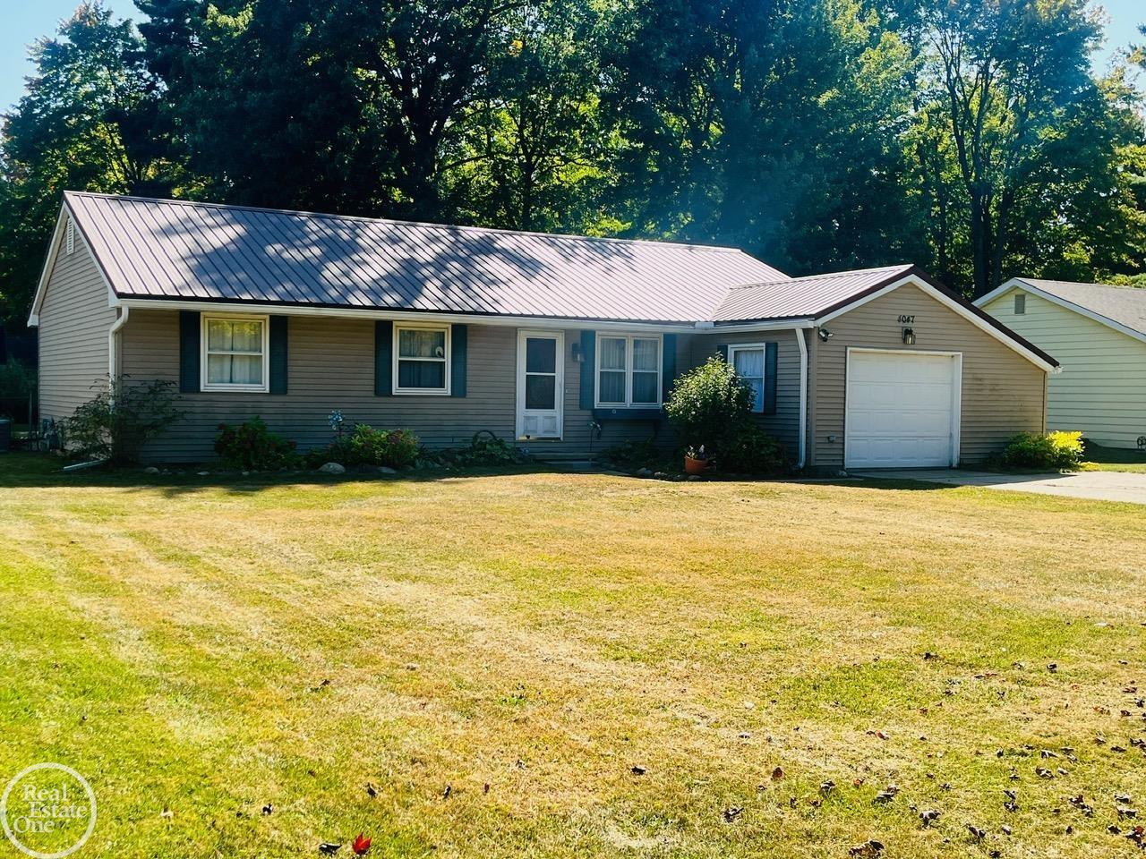 4047 Krafft Road Fort Gratiot, MI 48059 - Photo 2 of 28 50188869-391d0d7a-a70c-4b5b-b66b-d0cd57d0af56.JPG