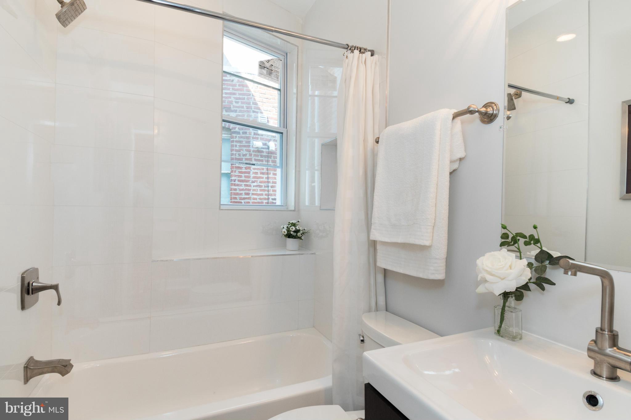 49 Bryant Street Northwest Washington, DC 20001 - Photo 14 of 30 Bath
