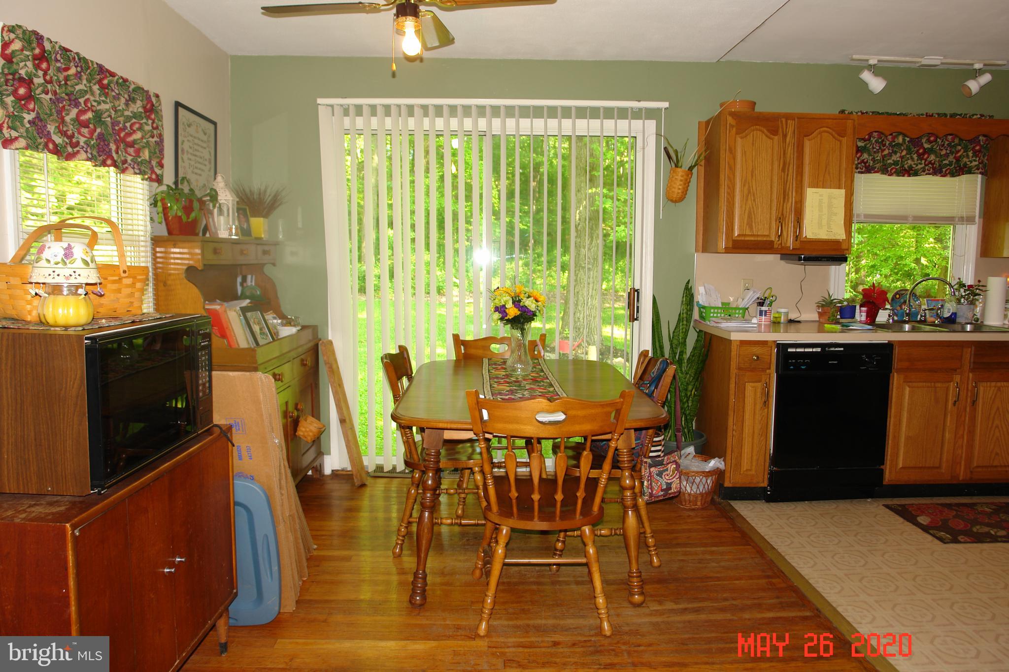 94 Wanner Road Reading, PA 19606 - Photo 3 of 28