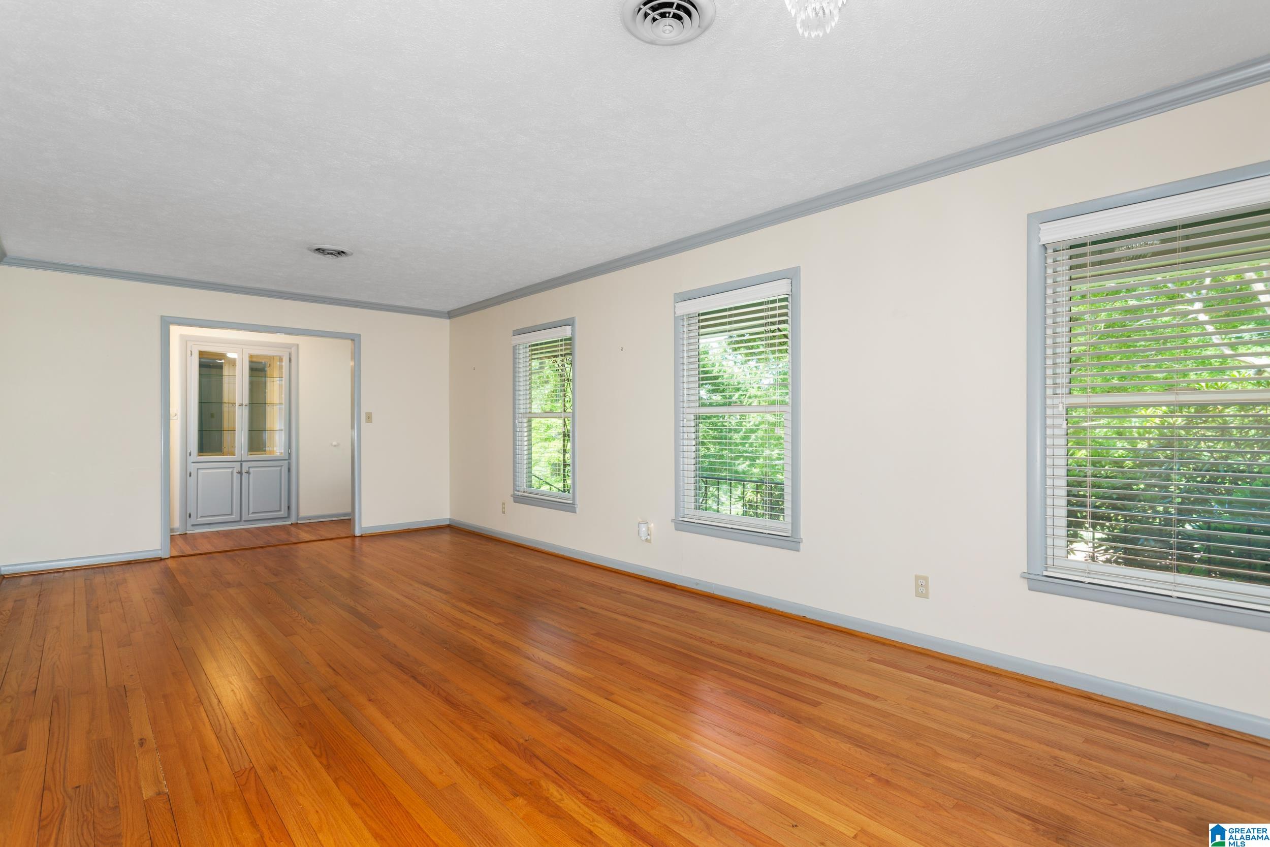 605 Crestview Road Anniston, AL 36207 - Photo 7 of 44