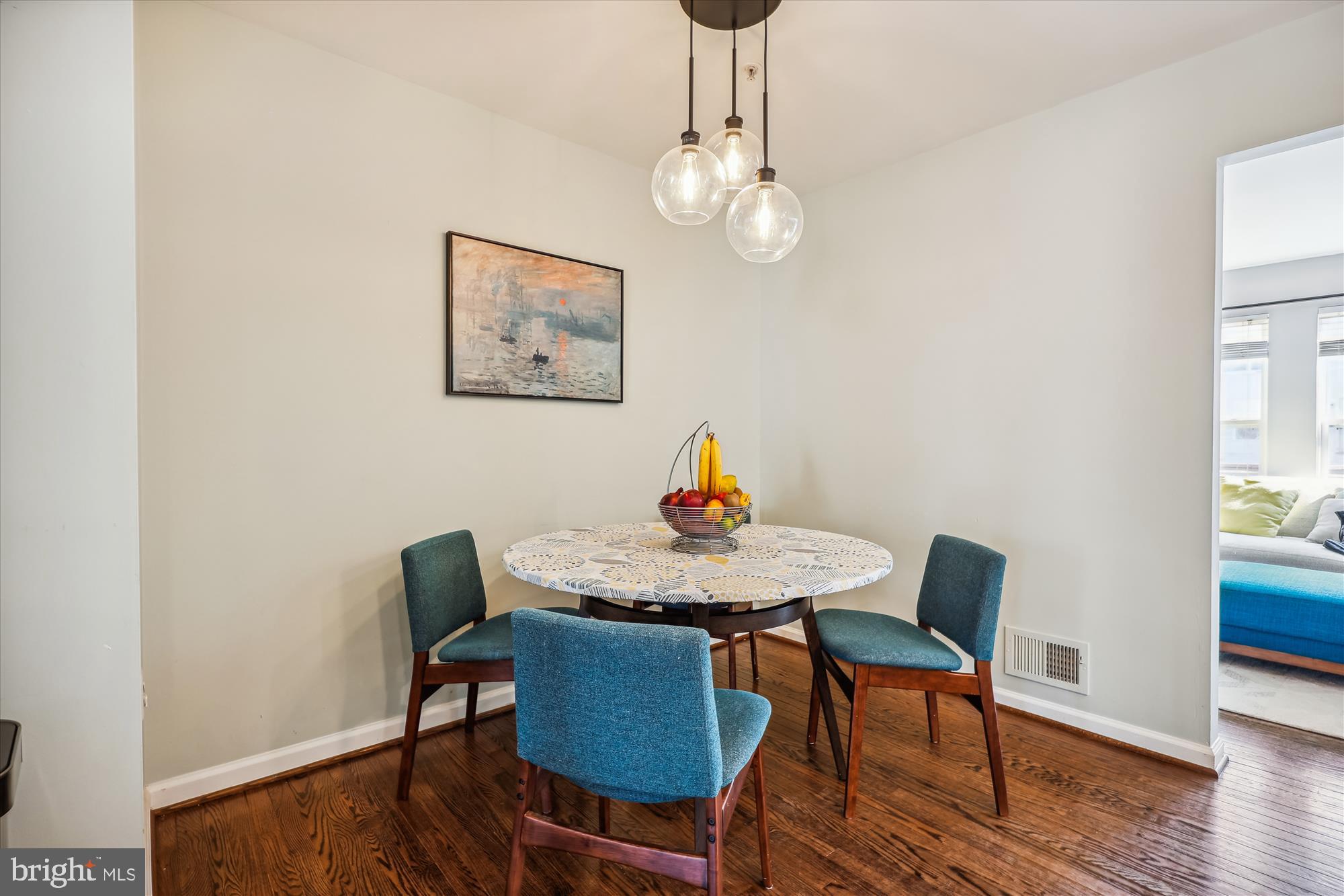 4641 Ripley Manor Terrace Olney, MD 20832 - Photo 14 of 53 Kitchen eating area