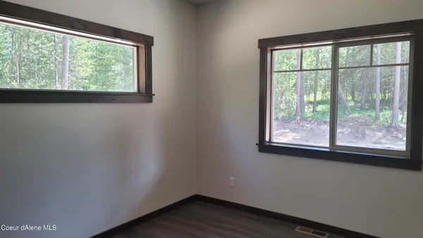 $999,900 | 5 Deeter Drive, Priest River, ID 83856
