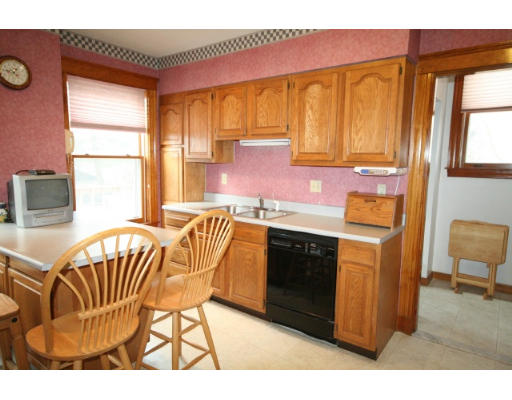 35 Lowell Road Winthrop, MA 02152 - Photo 11 of 27 Gallery Image 11