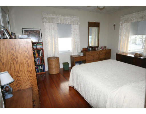 35 Lowell Road Winthrop, MA 02152 - Photo 16 of 27 Gallery Image 16