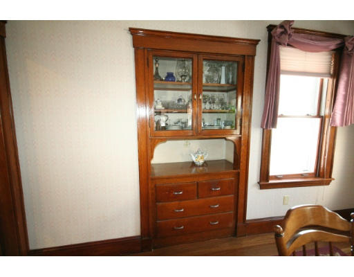 35 Lowell Road Winthrop, MA 02152 - Photo 8 of 27 Gallery Image 8